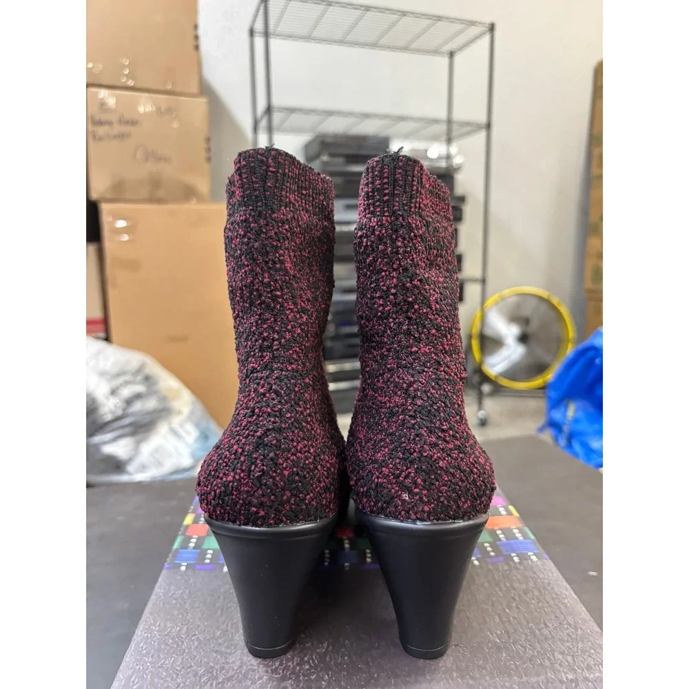 Bernie Mev Laline Black Burgundy Chenille Knit Ankle Boots Size 40 US 9-9.5
